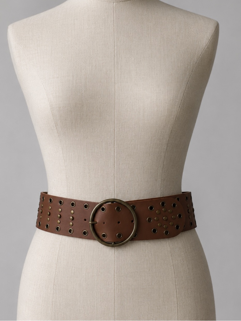 Urban Outfitters Brown Eyelet Belt with Antique Brass tone Ring Western Leather